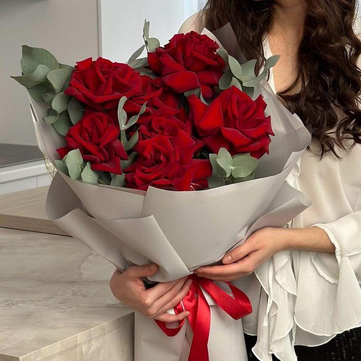 Eternal Embrace Tender Roses Cluster
